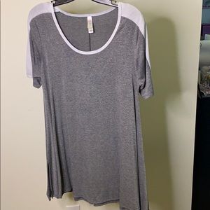 Lularoe classic T